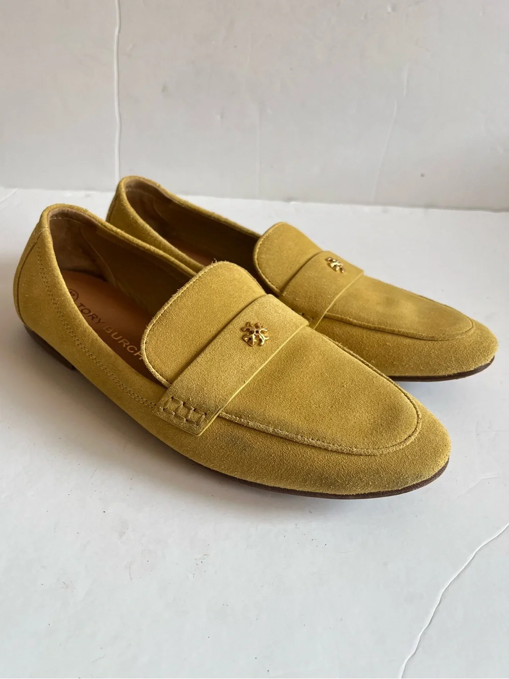 Tory Burch yellow mustard Suede Penny Loafers driving shoe size 7.5M